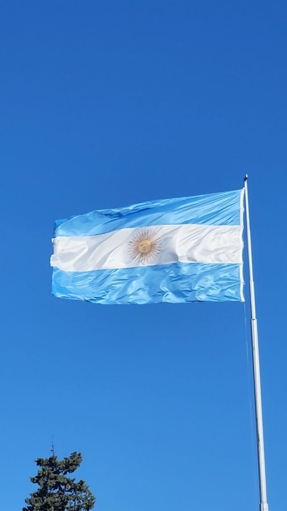 ¡Feliz día de la Bandera!